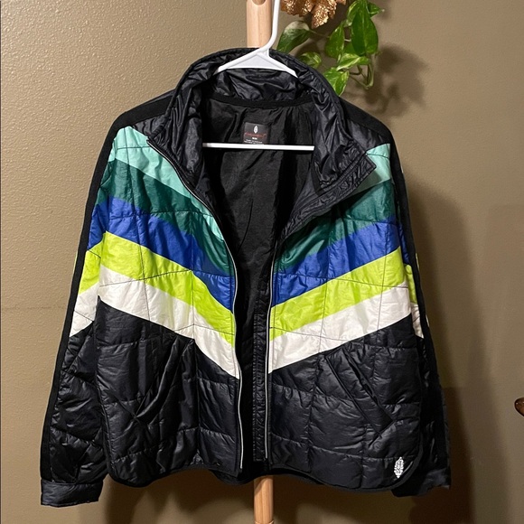 NWT Free People Pippa Packable Puffer in Camper Stripes - Picture 7 of 11